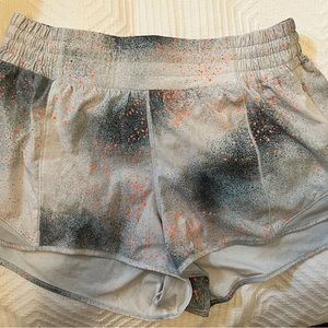 Lululemon Hotty Hot Shorts 2.5” Reflective